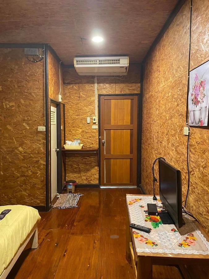 แพจิตรธาดาธารน้ำ Hotell Tha Kradan Eksteriør bilde