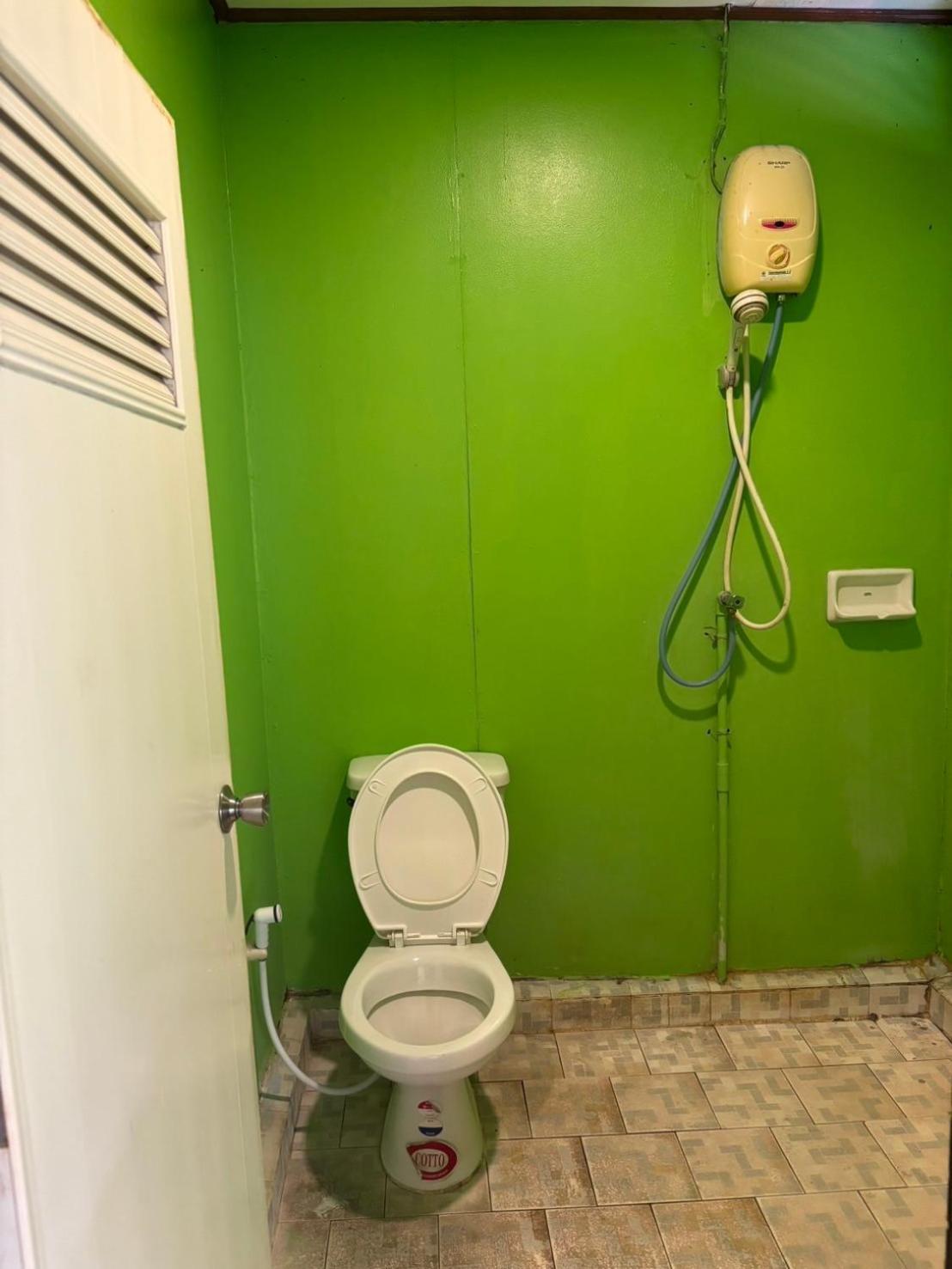 แพจิตรธาดาธารน้ำ Hotell Tha Kradan Eksteriør bilde