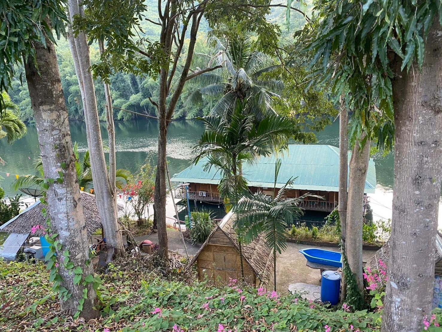 แพจิตรธาดาธารน้ำ Hotell Tha Kradan Eksteriør bilde